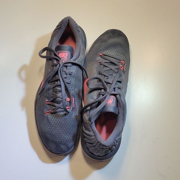 NIKE TRAINING FLEX SUPREME WOMEN"S SNEAKER - Picture 5 of 12